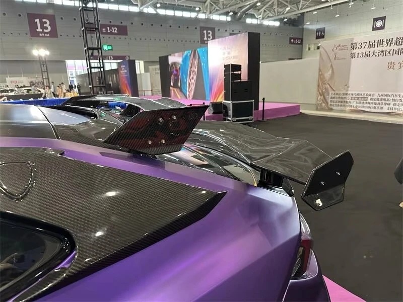 Dry Carbon Bumper Lip Rear Spoiler Wing for URUS S M Style Rear Wing